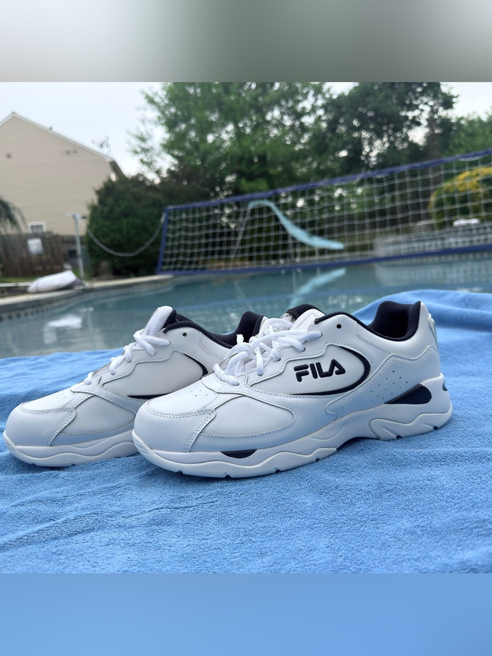 Brand New!!! Fila White and Navy Low-Top Sneakers